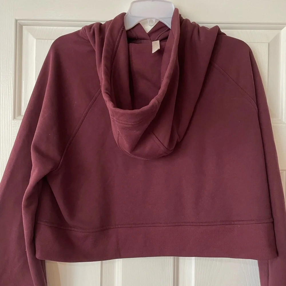 NWOT Maroon Athleta Sweatshirt - Picture 8 of 8
